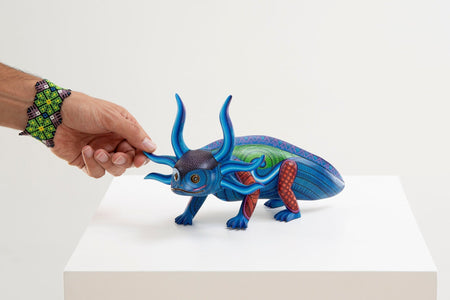 Alebrije - Axolote azul - Arte Huichol - Marakame