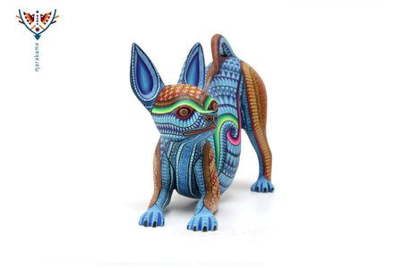 Alebrije - xoloitzcuintle estirándose - Arte Huichol - Marakame