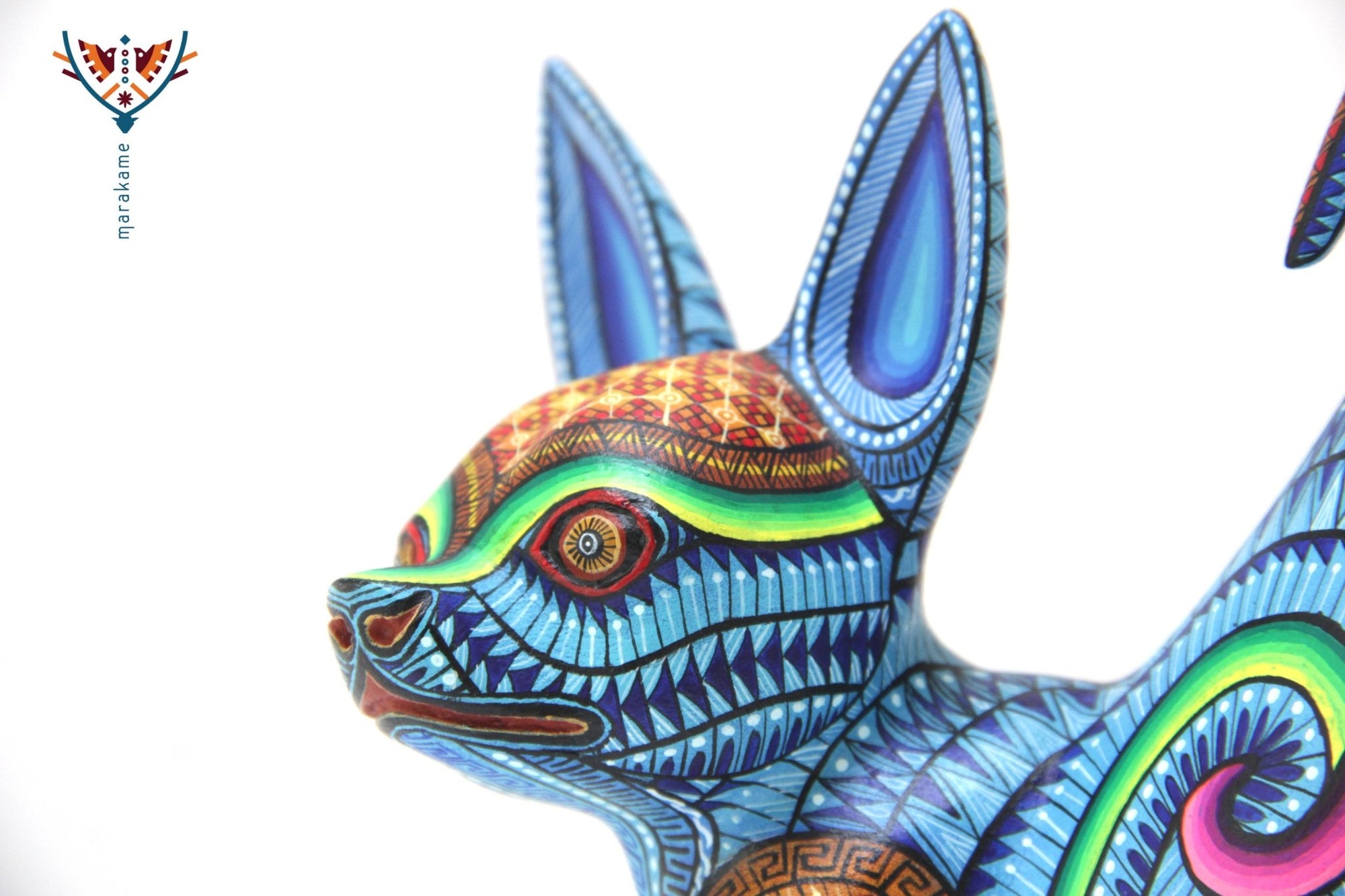 Alebrije - xoloitzcuintle estirándose - Arte Huichol - Marakame