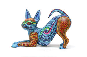 Alebrije - xoloitzcuintle estirándose - Arte Huichol - Marakame