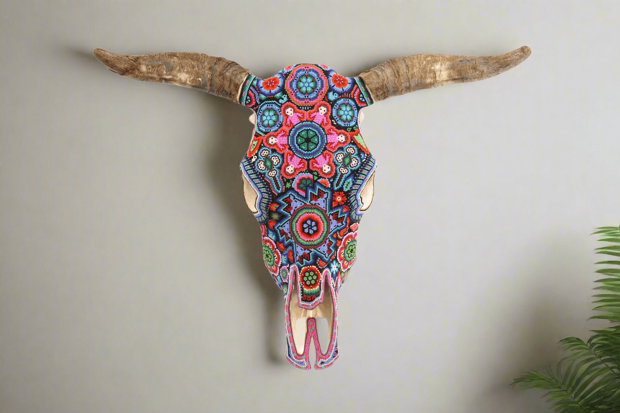 Cráneo de vaca Arte Huichol - Los Marakates - Arte Huichol - Marakame