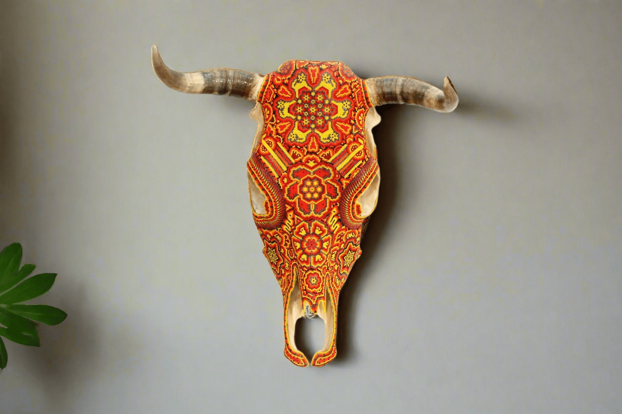 Cráneo de vaca Arte Huichol - Tatewari - Arte Huichol - Marakame