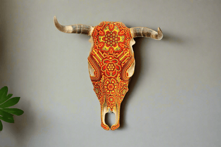 Cráneo de vaca Arte Huichol - Tatewari - Arte Huichol - Marakame