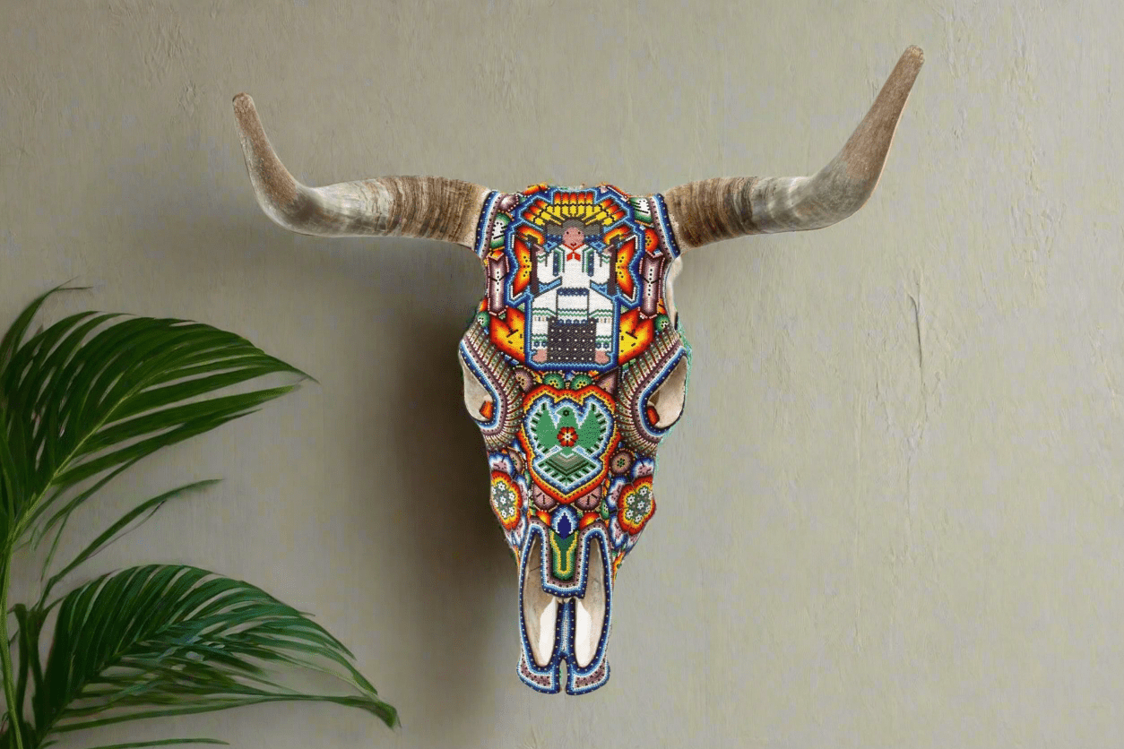 Cráneo de vaca Arte Huichol - Xupurero grande - Arte Huichol - Marakame